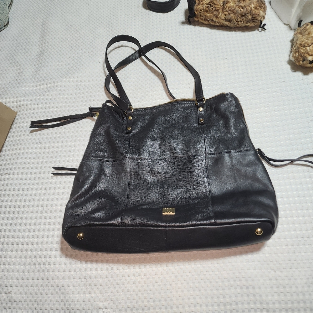 KOOBA EUC XL BLACK GENUINE LEATHER EXPANDABLE SIDE SHOULDER BAG